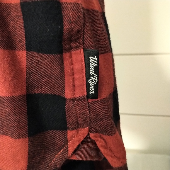 Wind River Buffalo Plaid Flannel Button Down Size Large - Picture 6 of 9